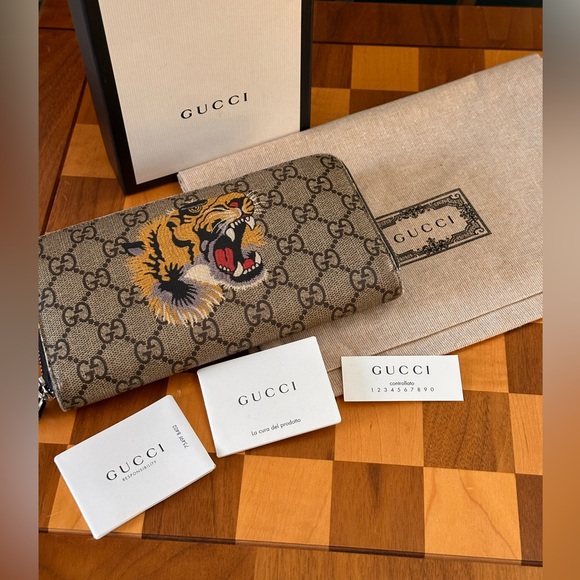 GUCCI Zip Around Wallet Printed GG Supreme Tiger - Picture 3 of 11